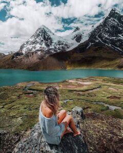 7 Lagunas Trek